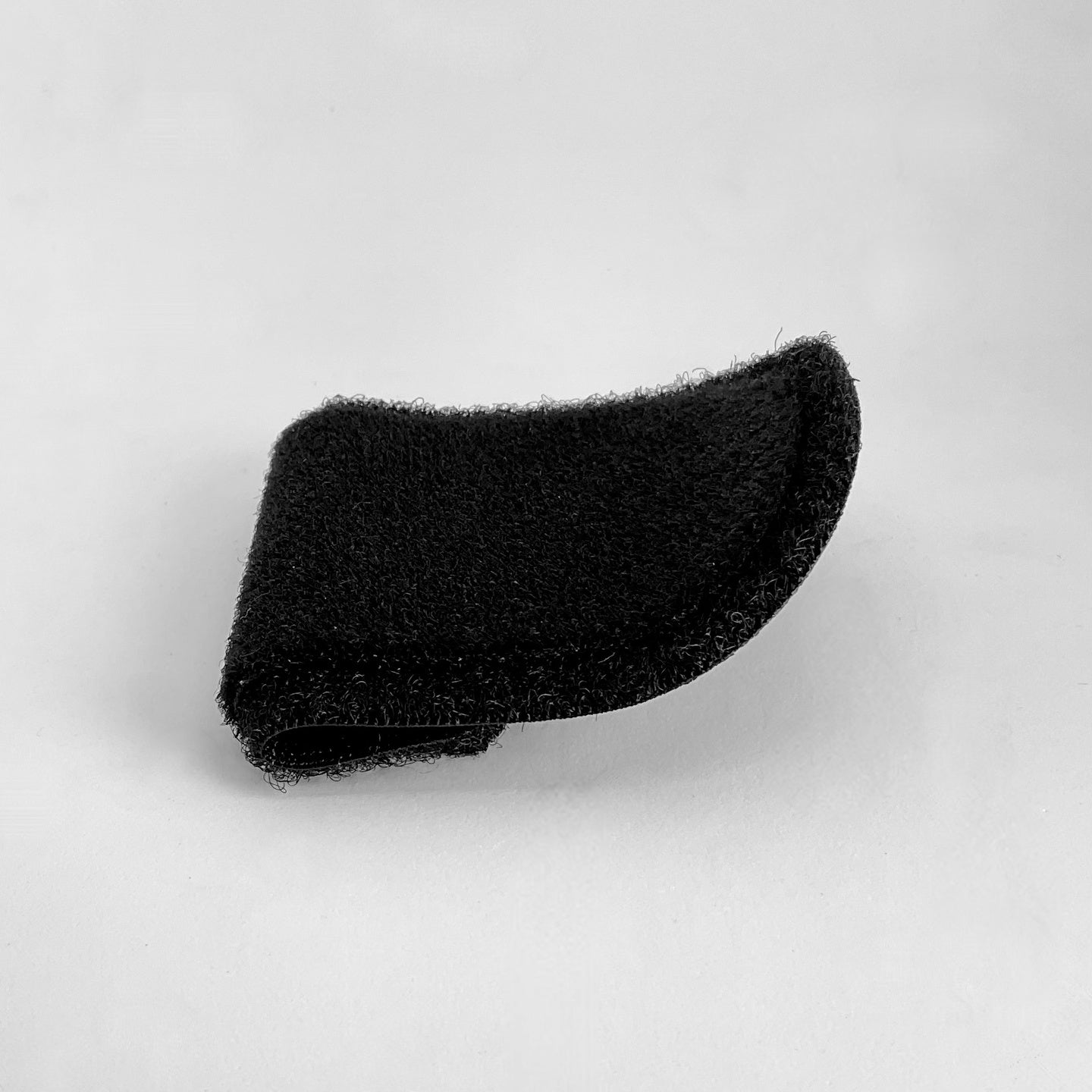 Mögliche Profilform für earSHIELD am Helmriemen