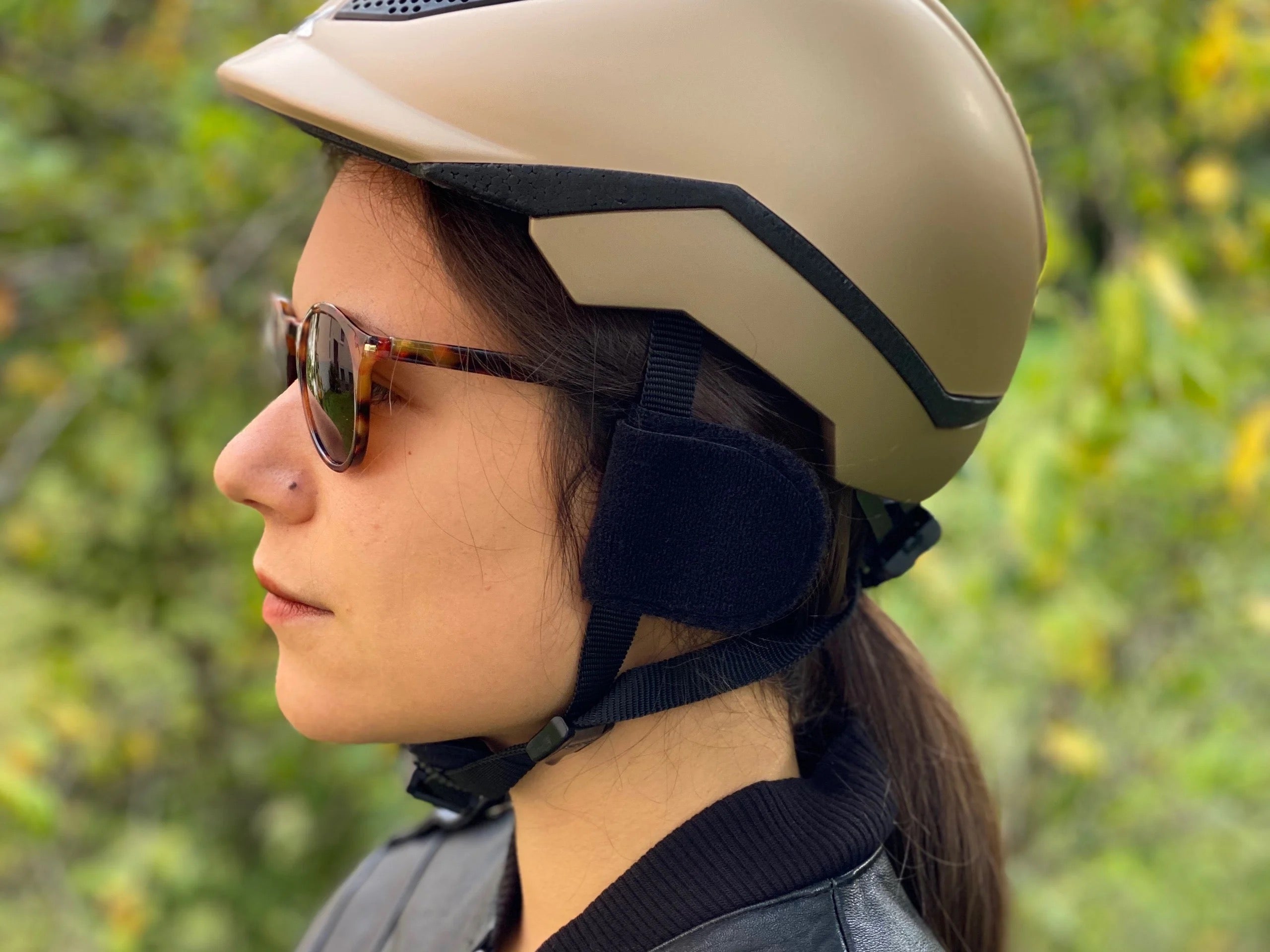 earSHIELD Windschutz funktioniert auch bei langen Haaren