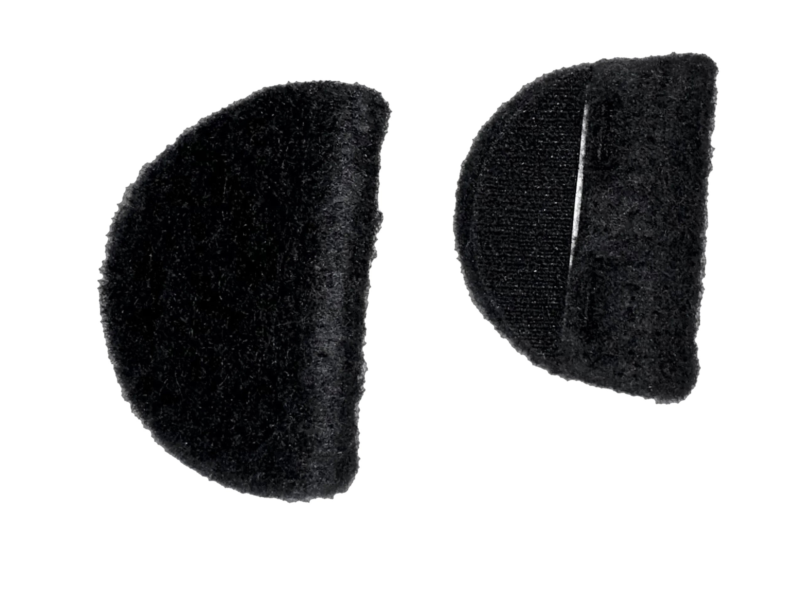 earSHIELD Windschutz-Paar vor blauem Hintergrund